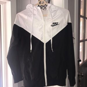 Nike windbreaker